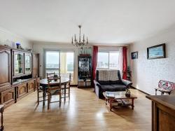 BREST SAINT PIERRE : Bel appartement T4 de 79m2 avec 3 chambres, grand séjour et double balcons